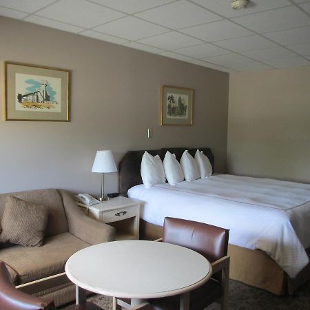 Balmer Hotel Red Lake Ngoại thất bức ảnh