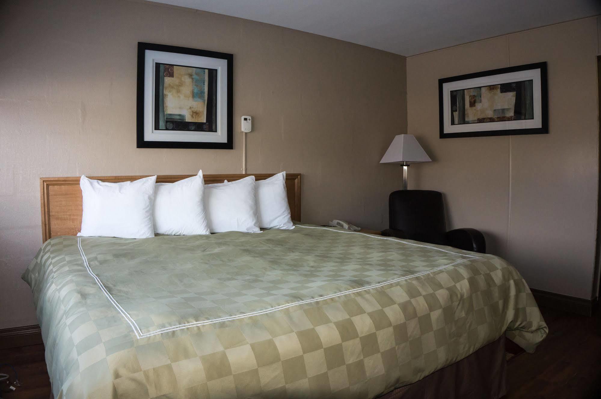 Balmer Hotel Red Lake Ngoại thất bức ảnh